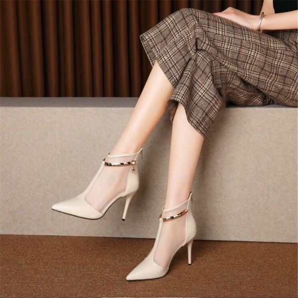 dress shoes spring ladies high-heeled chain metal buckle decorative mesh yarn pointed heels apricot black high
dress shoes spring ladies high-heeled chain metal buckle decorative mesh yarn pointed heels apricot black high