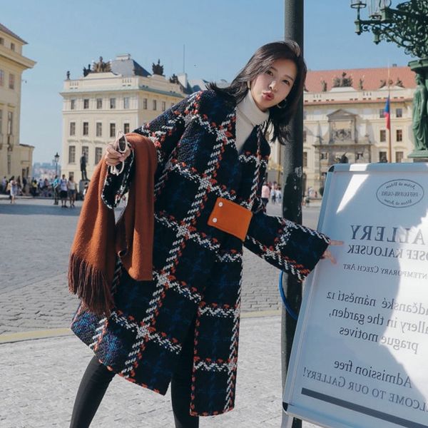 vintage tweed long coat women thicken warm winter jacket female lattice plaid long woolen overcoat lady street outwears, Black;brown
vintage tweed long coat women thicken warm winter jacket female lattice plaid long woolen overcoat lady street outwears, Black;brown
