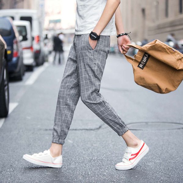 spring and summer 2020 new fashion plaid leggings loose casual harem men's pants, Black
spring and summer 2020 new fashion plaid leggings loose casual harem men's pants, Black
