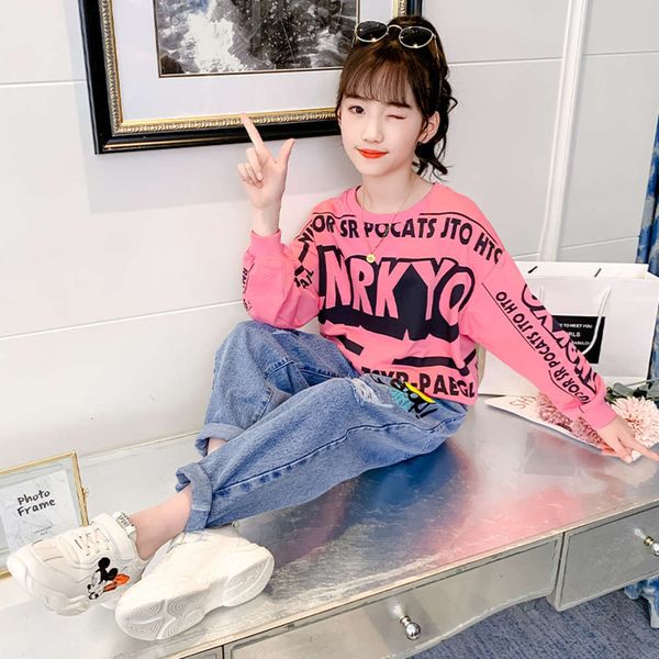 two girls' 2021 piece and autumn new set children's long sleeve letter pullover korean spring pants suit, White
two girls' 2021 piece and autumn new set children's long sleeve letter pullover korean spring pants suit, White