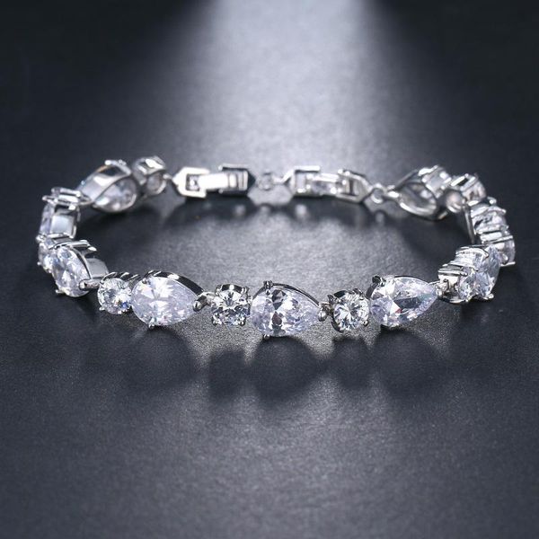 charm bracelets orztoon vintage bright water drop round zircon chain for women light luxury elegant trendy bridal wedding jewelry 2021, Golden;silver
charm bracelets orztoon vintage bright water drop round zircon chain for women light luxury elegant trendy bridal wedding jewelry 2021, Golden;silver