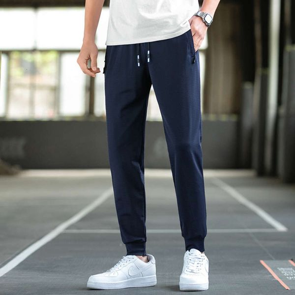 mesh air conditioning pants men's 2020 new summer men's quarter sports pants breathable fashion ice pantswinter, Black
mesh air conditioning pants men's 2020 new summer men's quarter sports pants breathable fashion ice pantswinter, Black