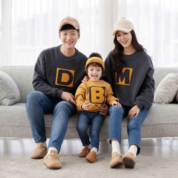 plush parent child cloth autumn and winter new thickened 2021 a family of three, Blue
plush parent child cloth autumn and winter new thickened 2021 a family of three, Blue
