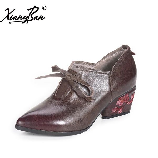 dress shoes xiangban brand 2021 genuine leather women embroidery pointed toe high heels pumps, Black
dress shoes xiangban brand 2021 genuine leather women embroidery pointed toe high heels pumps, Black