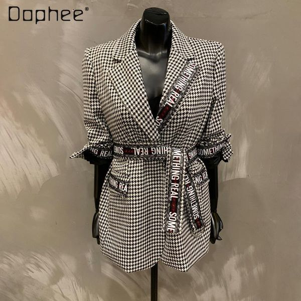 women's suits & blazers 2021 autumn and winter lace-up woolen blazer loose plaid korean style small suit striped jacket coat, White;black
women's suits & blazers 2021 autumn and winter lace-up woolen blazer loose plaid korean style small suit striped jacket coat, White;black