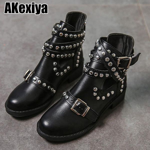 boots women rivet ankle platform low block heel round toe stud belt buckle punk lady short motorcycle bc1437, Black
boots women rivet ankle platform low block heel round toe stud belt buckle punk lady short motorcycle bc1437, Black