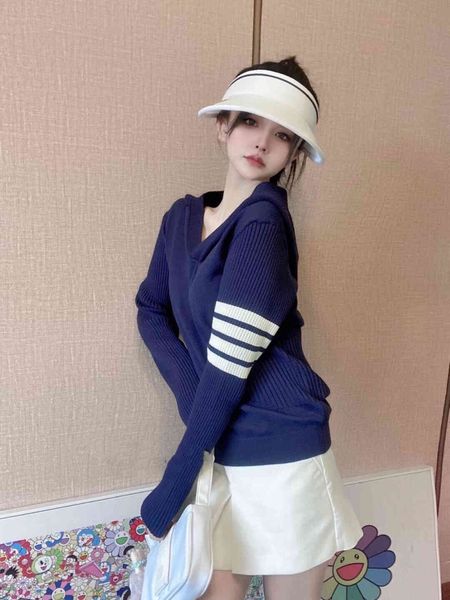 21 early autumn trendy tb four bar waist closing hoodie with elastic waist, sports style, comfortable and fashionable, White
21 early autumn trendy tb four bar waist closing hoodie with elastic waist, sports style, comfortable and fashionable, White