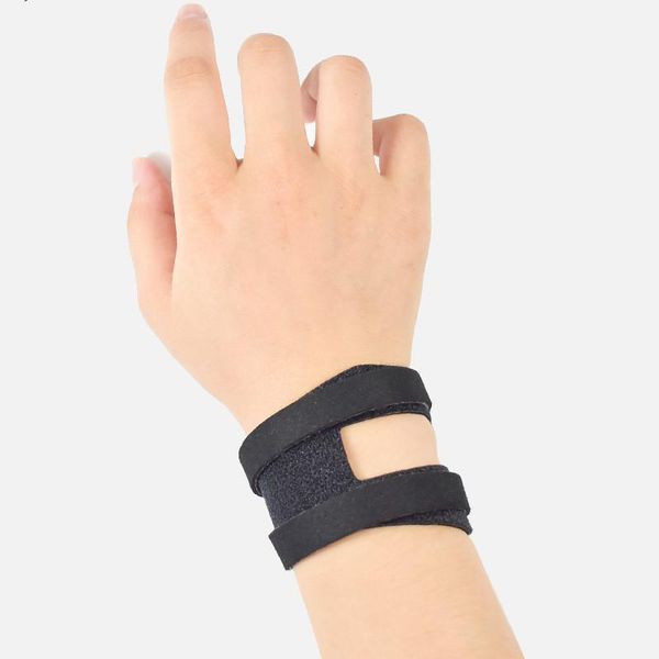wrist support thin breathable sports brace straps women men fitness basketball protector for relief sprains arthritis pain, Black;red
wrist support thin breathable sports brace straps women men fitness basketball protector for relief sprains arthritis pain, Black;red