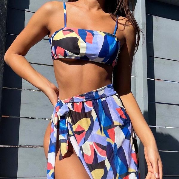 one-piece suits 2021 fashion ladies printed swimsuit sling split three-piece swimwear beachwear bikini
one-piece suits 2021 fashion ladies printed swimsuit sling split three-piece swimwear beachwear bikini