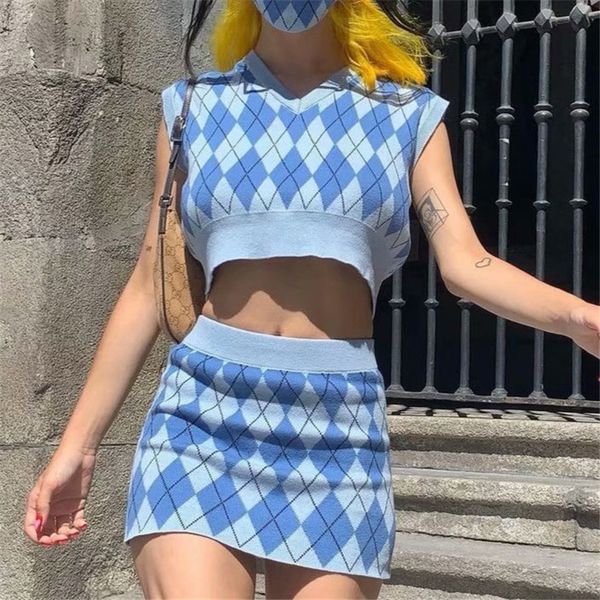 2021 new argyle plaid knitted co-ords set girl sleeveless tank and mini skirt suit 2 vintage two piece outfits for women j708, White
2021 new argyle plaid knitted co-ords set girl sleeveless tank and mini skirt suit 2 vintage two piece outfits for women j708, White