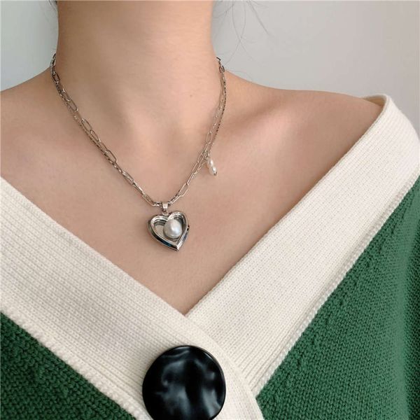 hbp fashion korean new heart-shaped love peach heart pearl women's clavicle chain short style flip temperament necklace women, Silver
hbp fashion korean new heart-shaped love peach heart pearl women's clavicle chain short style flip temperament necklace women, Silver