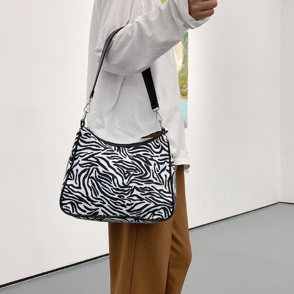 shoulder bags simple female daily bag fashion zebra animal pattern women oxford underarm handbag
shoulder bags simple female daily bag fashion zebra animal pattern women oxford underarm handbag