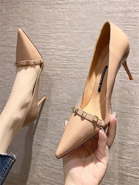 dress shoes patent leather pointed toe stilettos spring and autumn fashion all-match trend rivet shallow mouth ladies single, Black
dress shoes patent leather pointed toe stilettos spring and autumn fashion all-match trend rivet shallow mouth ladies single, Black