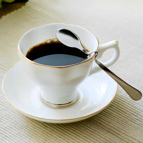 mugs 170ml bone porcelain coffee mug with saucer and stainless steel spoon creative romantic european flower tea cup dish
mugs 170ml bone porcelain coffee mug with saucer and stainless steel spoon creative romantic european flower tea cup dish