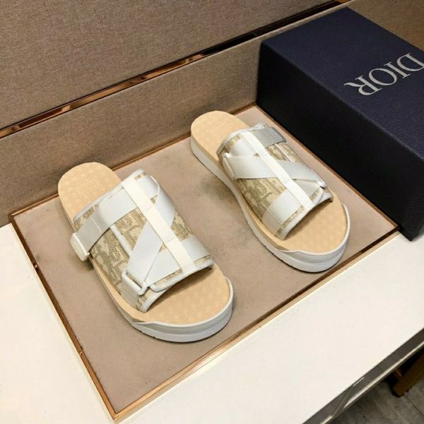 2021 new fashion versatile men's casual slippers counter cloth upper sheepskin lining comfortable breathable wear resistant sole zly zl, Black
2021 new fashion versatile men's casual slippers counter cloth upper sheepskin lining comfortable breathable wear resistant sole zly zl, Black