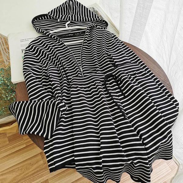 women's two piece pants korean causal striped 2 set long sleeve zipper hooded + lace up waist shorts 2021 women outfits drawstring, White
women's two piece pants korean causal striped 2 set long sleeve zipper hooded + lace up waist shorts 2021 women outfits drawstring, White