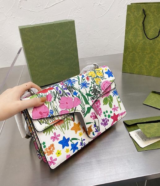 bag high-quality diagonal shoulder designer colorful printing handbags ladies temperament chain wf2104231
bag high-quality diagonal shoulder designer colorful printing handbags ladies temperament chain wf2104231