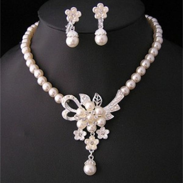 2set/lots chaming low price diamond crystal 925 silver pearl wedding bride lady's set necklace earigns 8tt
2set/lots chaming low price diamond crystal 925 silver pearl wedding bride lady's set necklace earigns 8tt