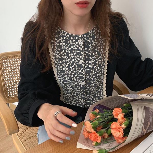 women's blouses & shirts korean chic french gentle round neck embroidery lace stitching single-breasted loose long-sleeved shirt women, White
women's blouses & shirts korean chic french gentle round neck embroidery lace stitching single-breasted loose long-sleeved shirt women, White