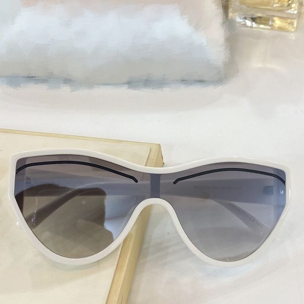 new simple and advanced design women's sunglasses summer anti ultraviolet full frame glasses light coloured sunglass 0011, White;black
new simple and advanced design women's sunglasses summer anti ultraviolet full frame glasses light coloured sunglass 0011, White;black