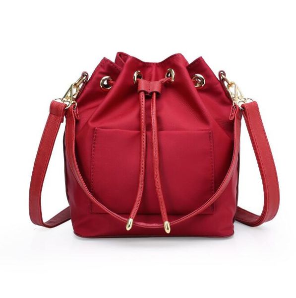 handbags totes fashion shoulder bags women pu leather chain crossbody bags large capacity bucket bag purse
handbags totes fashion shoulder bags women pu leather chain crossbody bags large capacity bucket bag purse