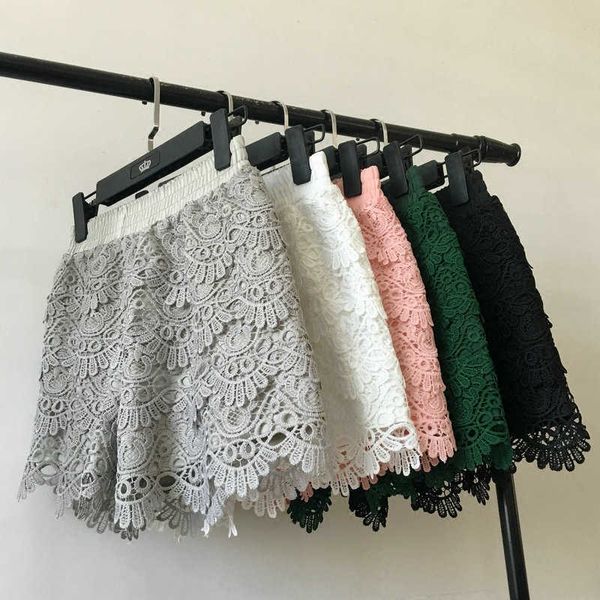 hollow out lace shorts women high waist black white cute short femme elegant spring summer arrival 210611, White;black
hollow out lace shorts women high waist black white cute short femme elegant spring summer arrival 210611, White;black