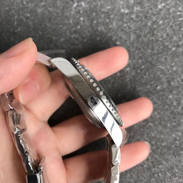 40mm vintage men watch wristwatch ar 16610 metal bezel sub green 904l steel arf bracelet 3135 automatic 28800vph movement waterproof collect, Slivery;brown 
40mm vintage men watch wristwatch ar 16610 metal bezel sub green 904l steel arf bracelet 3135 automatic 28800vph movement waterproof collect, Slivery;brown