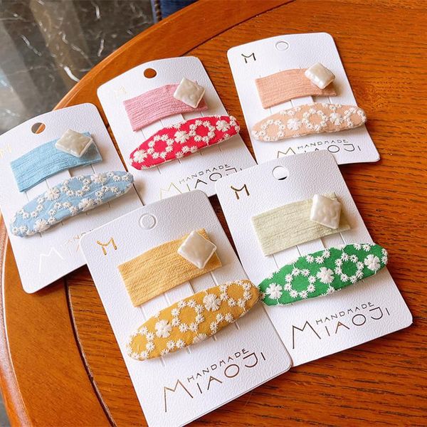 hair accessories 2 pcs fashion children princess hairpins korea sweet girl simple beautiful floral embroidery fabric bb clip, Slivery;white
hair accessories 2 pcs fashion children princess hairpins korea sweet girl simple beautiful floral embroidery fabric bb clip, Slivery;white