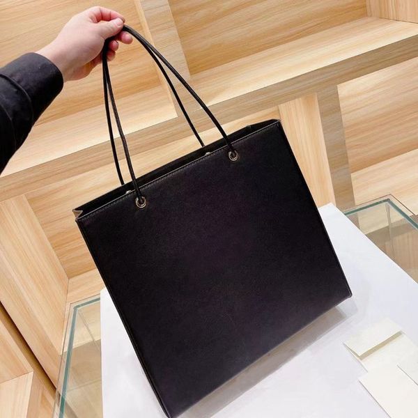 2021 one-shoulder messenger bag ladies big luxury commuter fashion all-match black pink leather waterproof large capacity regular tote
2021 one-shoulder messenger bag ladies big luxury commuter fashion all-match black pink leather waterproof large capacity regular tote