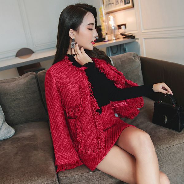 autumn and new winter, elegant quality burr set red tweed jacket + high hip waist bundle feminine two-piece suit clhu, White
autumn and new winter, elegant quality burr set red tweed jacket + high hip waist bundle feminine two-piece suit clhu, White
