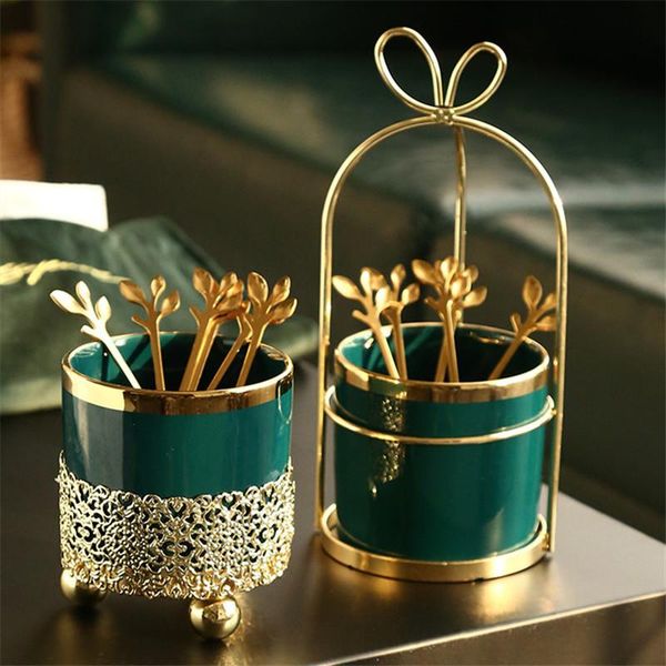 forks european luxury kitchen utensil organizer stainless steel cute fruit spoons cake dessert fork creative tableware holder
forks european luxury kitchen utensil organizer stainless steel cute fruit spoons cake dessert fork creative tableware holder