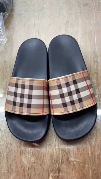 2021 fashion men's and women's shoes and slippers began to sell in europe and the united states, size 35-45, no box, Black
2021 fashion men's and women's shoes and slippers began to sell in europe and the united states, size 35-45, no box, Black