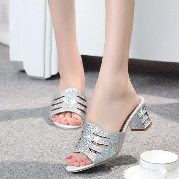 sandals 2021 fashion girl gladiator opened toe summer sandal rhinestone square heel women hight plus size 35-41, Black
sandals 2021 fashion girl gladiator opened toe summer sandal rhinestone square heel women hight plus size 35-41, Black
