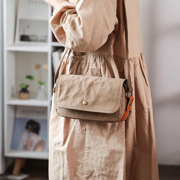 cross body 2021 canvas bag women's single shoulder casual retro diagonal horizontal small square handbags
cross body 2021 canvas bag women's single shoulder casual retro diagonal horizontal small square handbags