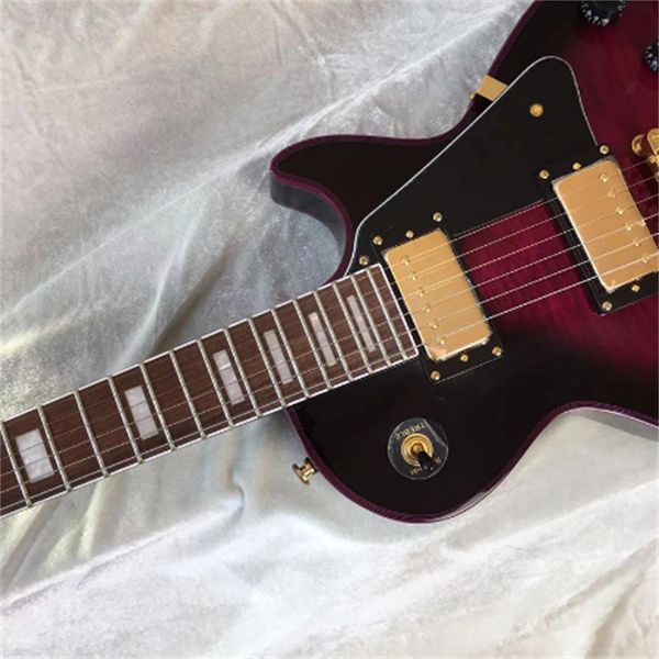 classic high-quality electric guitar, exquisite appearance, quality wood, quality accessories, delivery to home. guitars guitarra
classic high-quality electric guitar, exquisite appearance, quality wood, quality accessories, delivery to home. guitars guitarra