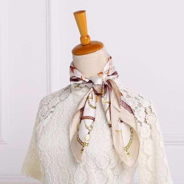 scarves 70*70 multifunction silk scarf women fashion printed hair tie flower leopard striped ribbon headwear retro neckerchief, Blue;gray
scarves 70*70 multifunction silk scarf women fashion printed hair tie flower leopard striped ribbon headwear retro neckerchief, Blue;gray