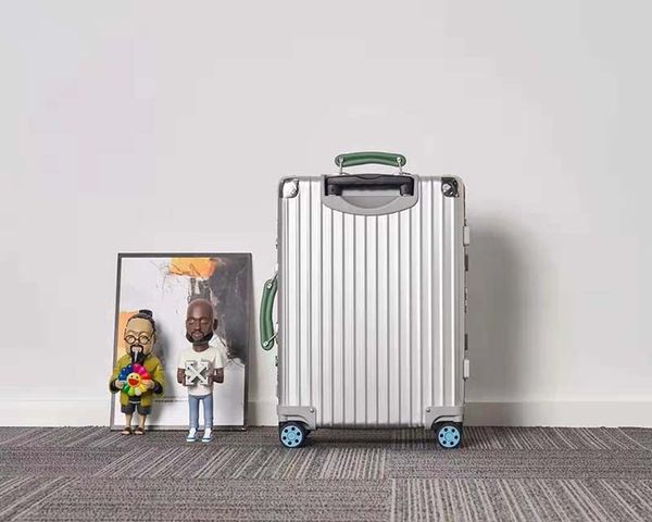 2021 new travel style travel suitcase luggage fashion men women trunk suitcases purse rod box spinner universal wheel duffel suitcases sl
2021 new travel style travel suitcase luggage fashion men women trunk suitcases purse rod box spinner universal wheel duffel suitcases sl