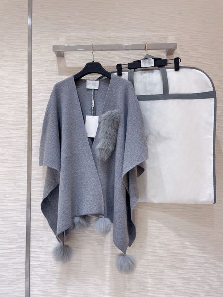 2021 autumn winter milan runway cape v-neck high end jacquard cardigan women's designer coats brand same style outerwear 1011-4, Black
2021 autumn winter milan runway cape v-neck high end jacquard cardigan women's designer coats brand same style outerwear 1011-4, Black