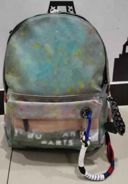 2022 classic designer stitching backpack graffiti sports casual bags men and women canvas camouflage travel bag handbag large capacity schoo
2022 classic designer stitching backpack graffiti sports casual bags men and women canvas camouflage travel bag handbag large capacity schoo
