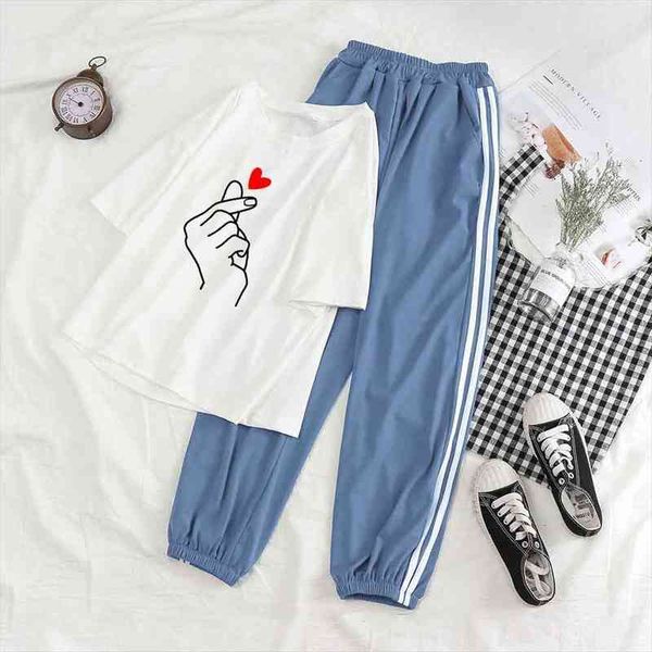 2 pcs summer suit two piece set women summer love you red than heart print sportswear women set short sleeve, White
2 pcs summer suit two piece set women summer love you red than heart print sportswear women set short sleeve, White