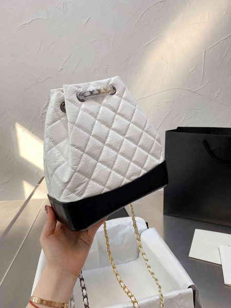 luxurys designers women backpack travel bag zaino backpacks cross-riding leather wallet hardware chain plain thin rope
luxurys designers women backpack travel bag zaino backpacks cross-riding leather wallet hardware chain plain thin rope