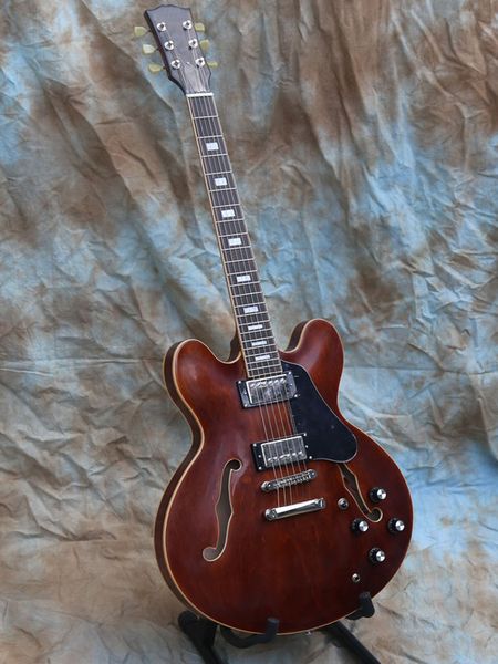 light aged, thin nitro finish, electric guitar, vintage, handmade, unique,exquisite
light aged, thin nitro finish, electric guitar, vintage, handmade, unique,exquisite