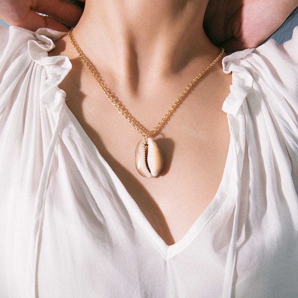simple national style versatile fashion jewelry geometric personality exaggerated large shell necklace female, Silver
simple national style versatile fashion jewelry geometric personality exaggerated large shell necklace female, Silver