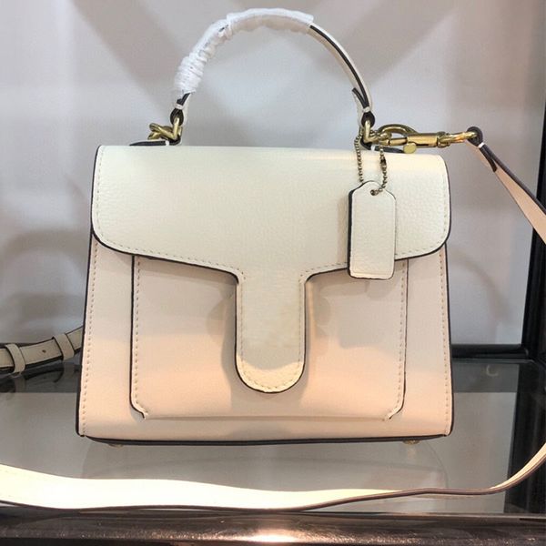 branded crossbody handbag designer tote bag mini luxurys bags women genuine leather shoulder classic letter buckle plain color adjustable re
branded crossbody handbag designer tote bag mini luxurys bags women genuine leather shoulder classic letter buckle plain color adjustable re