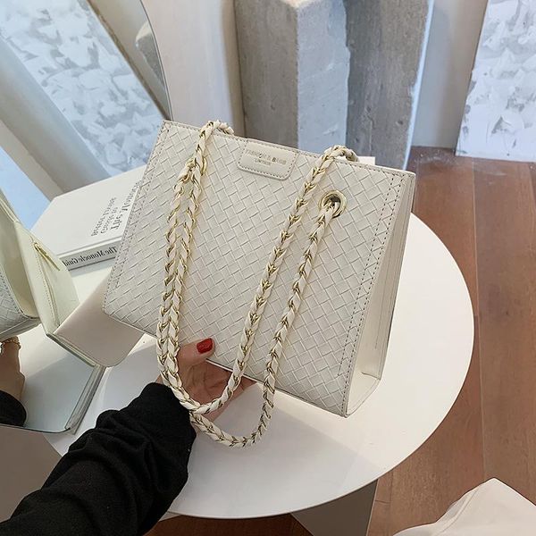 evening bags woman handbags female bag 2021 simple designer chain korean solid beach bolsas summer fashion quality shoulder for women
evening bags woman handbags female bag 2021 simple designer chain korean solid beach bolsas summer fashion quality shoulder for women