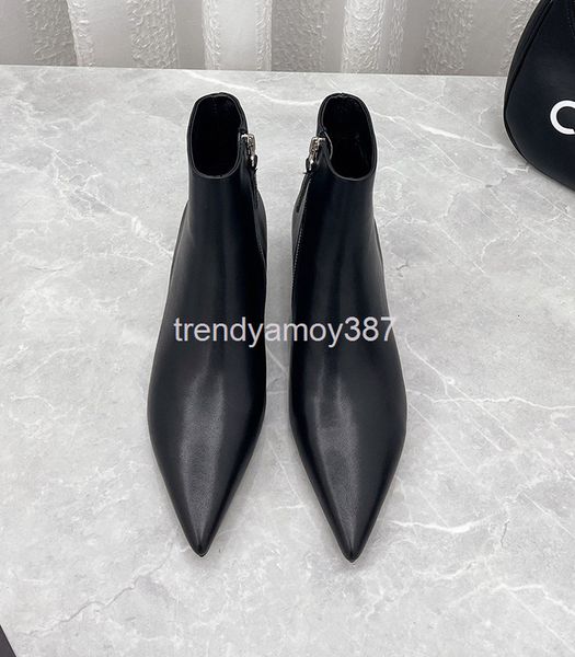 boots french fashion trend pointed boots side zipper calfskin ladies short winter versatile, Black
boots french fashion trend pointed boots side zipper calfskin ladies short winter versatile, Black