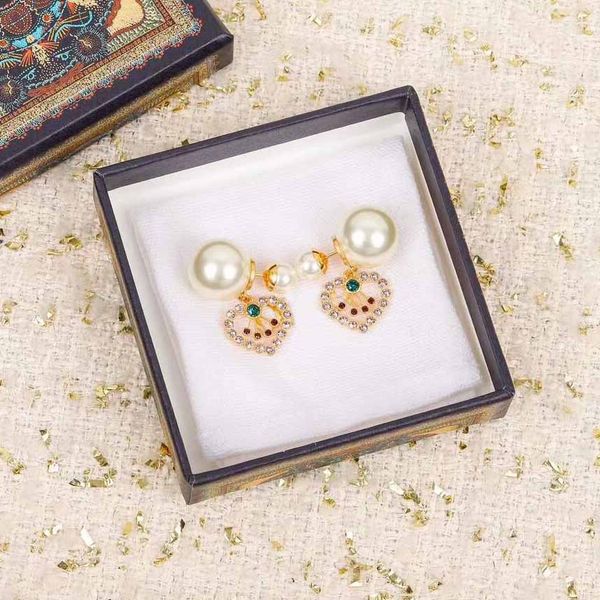 stud earring with pearl and red diamond for women wedding jewelry gift with box ps3755, Golden
stud earring with pearl and red diamond for women wedding jewelry gift with box ps3755, Golden