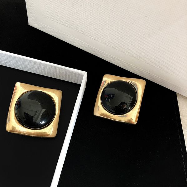 fashion designer jewelry winter new black earclip women's square resin brass gold plated earrings without ear holes, Golden;silver
fashion designer jewelry winter new black earclip women's square resin brass gold plated earrings without ear holes, Golden;silver
