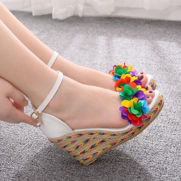 new ladies sandals fashion 9cm color flowers white sandals women's thick-soled wedges open-toe, Black
new ladies sandals fashion 9cm color flowers white sandals women's thick-soled wedges open-toe, Black