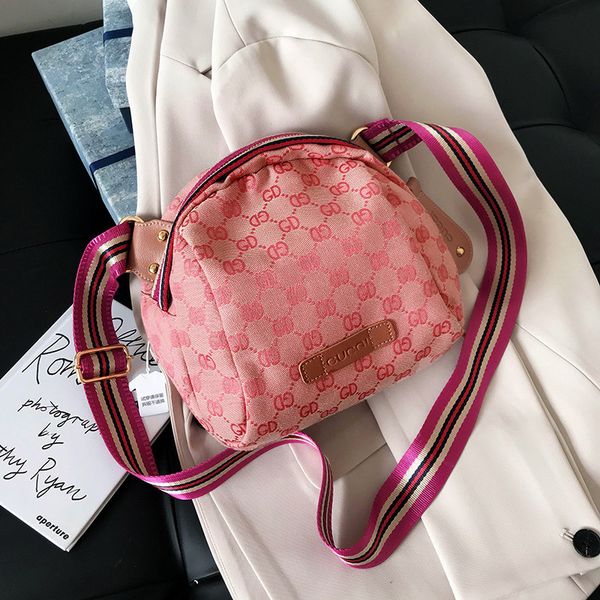 luxury handbags canvas female 2021 new korean fashion single shoulder messenger ins with light broadband printed waist bag
luxury handbags canvas female 2021 new korean fashion single shoulder messenger ins with light broadband printed waist bag